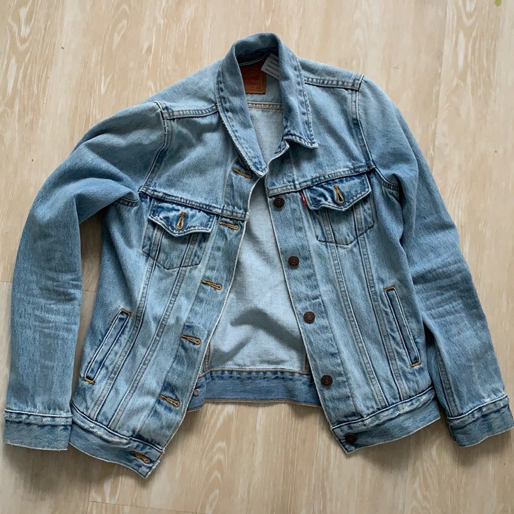 Levis light blue denim jacket